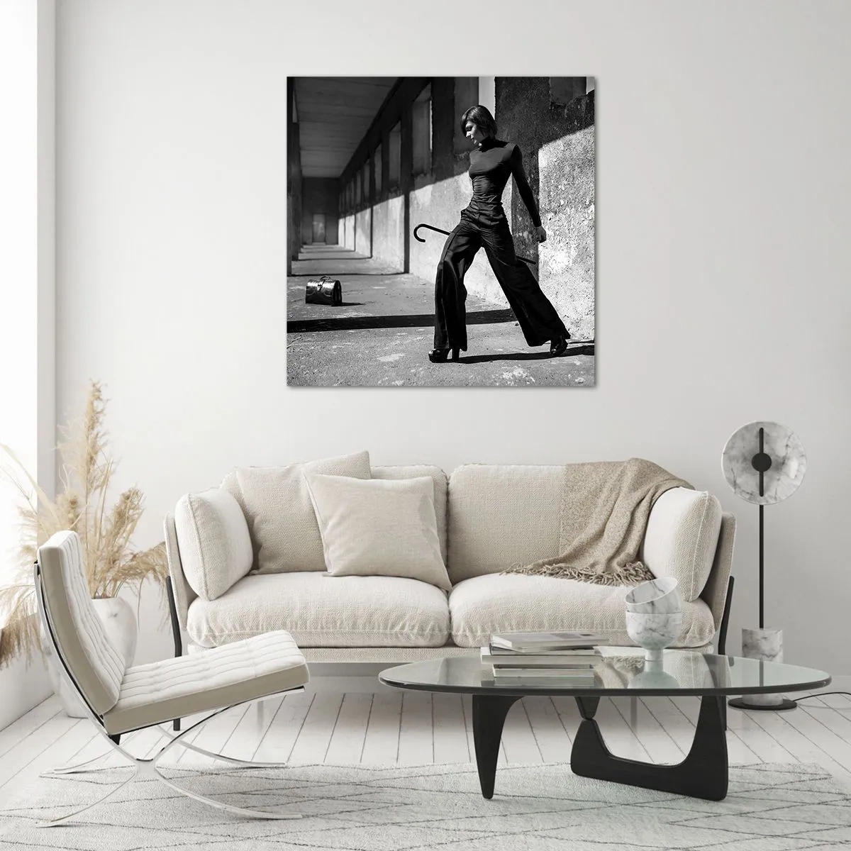 Tablou pe sticlă -  Eleganță urbană - 70x70 cm