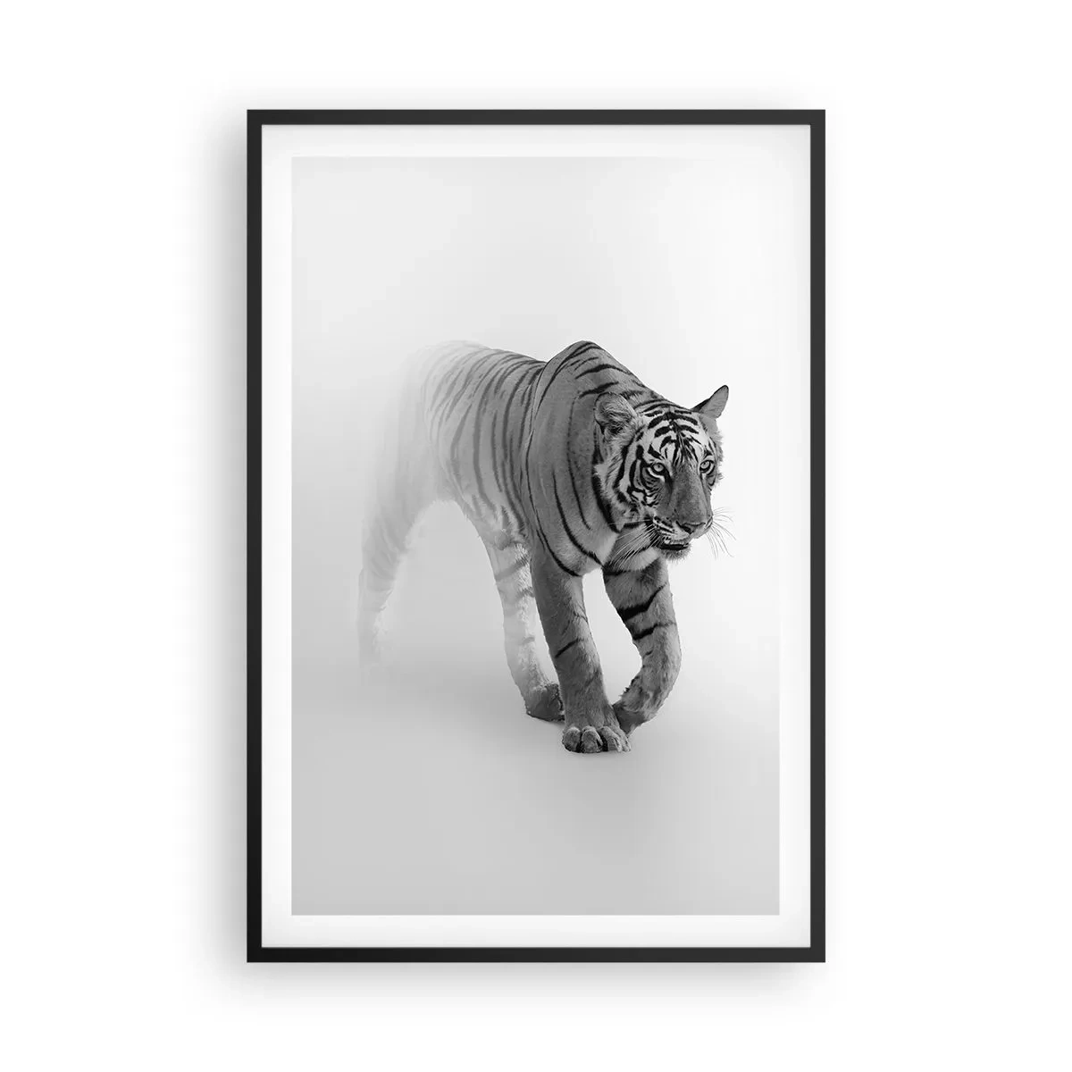 Poster în ramă neagră - De veghe în ceață - 61x91 cm