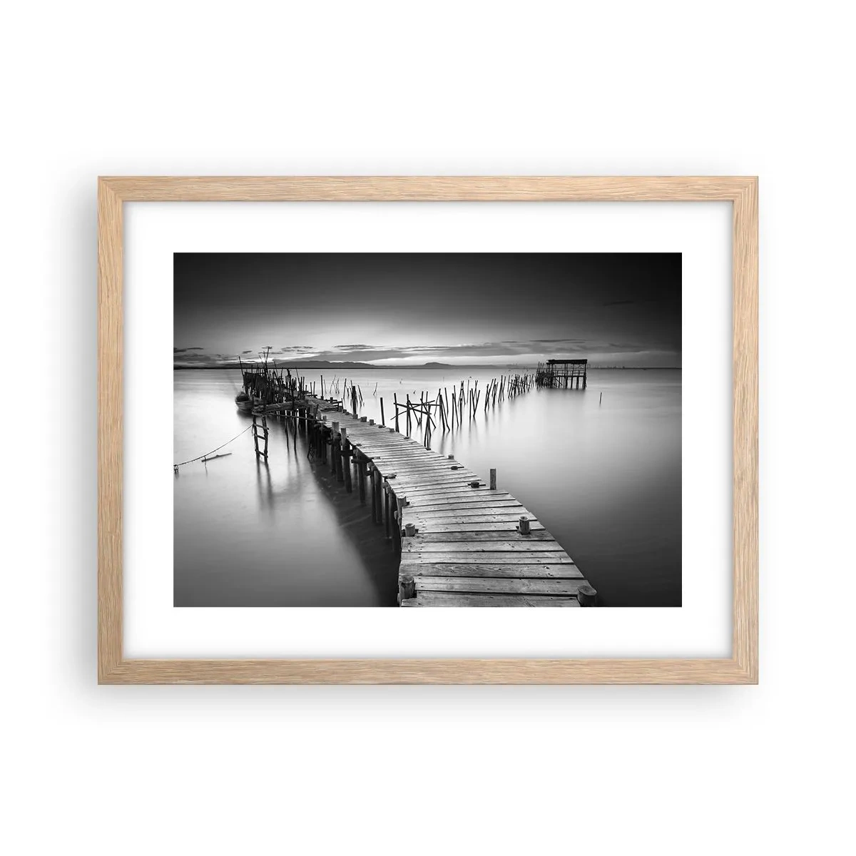 Poster în ramă de stejar deschis - Liniștea unui țărm uitat - 40x30 cm