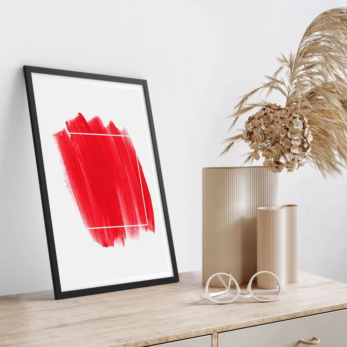 Poster în ramă neagră - Pensulă roșie cu contur alb în stil minimalist - 50x70cm - În afara cadrului - Decorațiune modernă pentru perete pentru living și dormitor ARTTOR