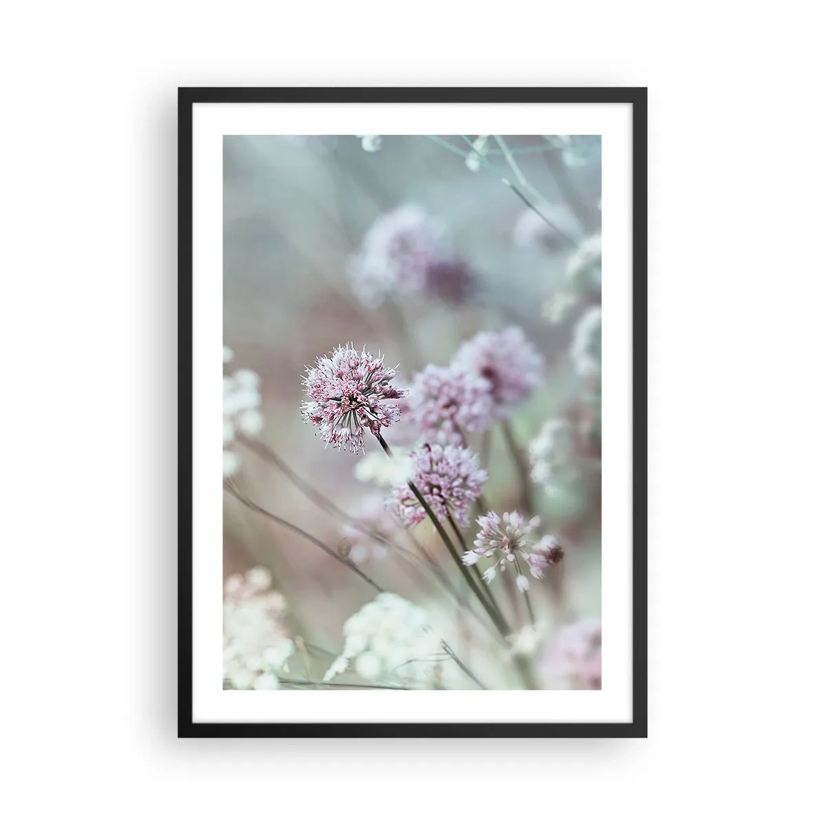 Poster în ramă neagră - Flori delicate în culori pastelate - 50x70cm - Ierburi dulci filigranate - Decorațiune modernă pentru perete pentru living și dormitor ARTTOR