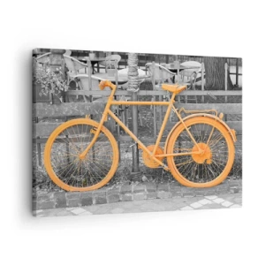 Tablou pe pânză Canvas - Fotografie artistică a unei biciclete galbene pe un fundal alb-negru - 70x50cm - Du-te, eu aștept aici - Decorațiune modernă pentru perete pentru living și dormitor ARTTOR