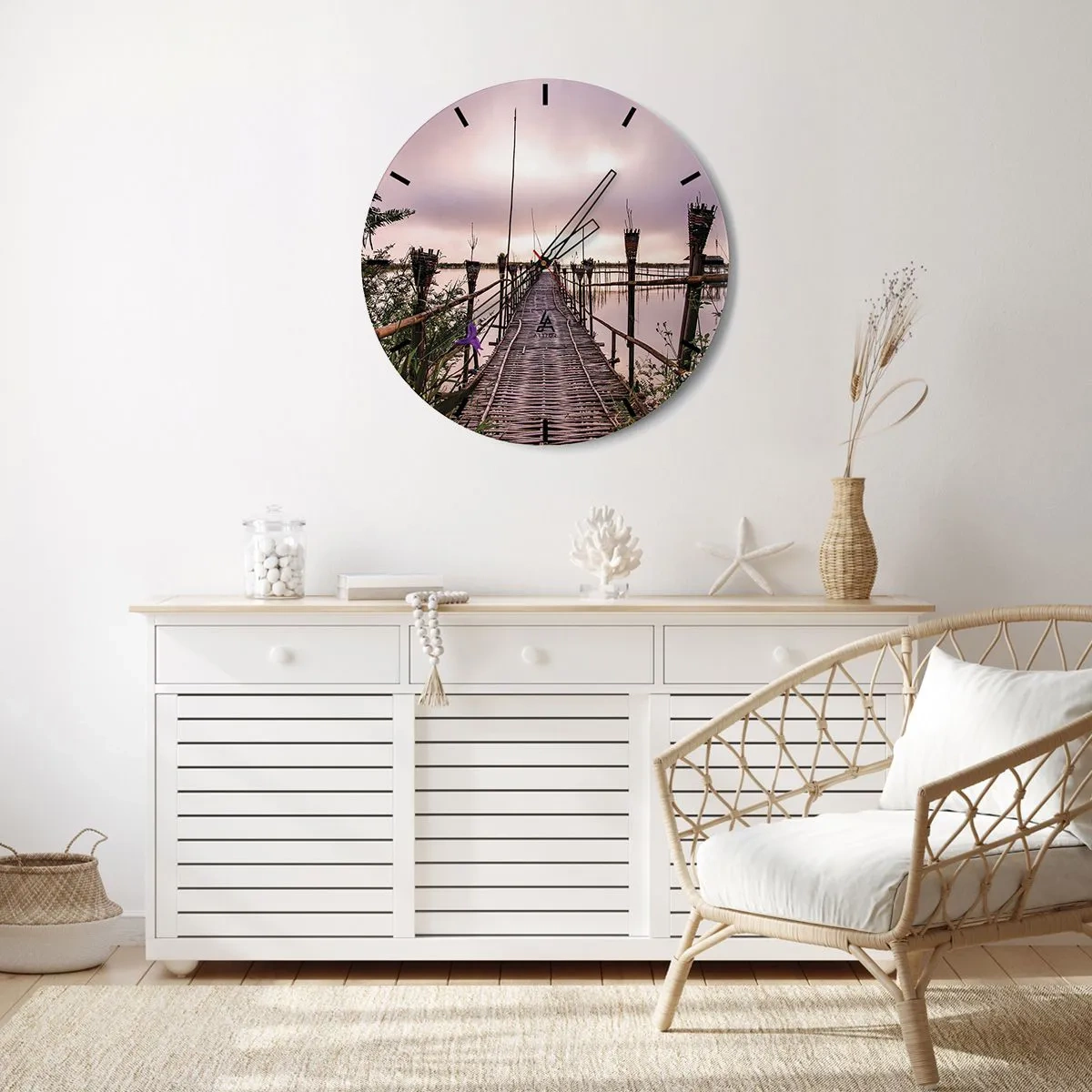 Ceas de perete - Ceas pe sticlă - Un pod de bambus care duce în adâncurile unui lac liniștit - 30x30cm - Pacea și liniștea Asiei - Decorațiune modernă pentru perete pentru living, bucătărie și dormitor ARTTOR