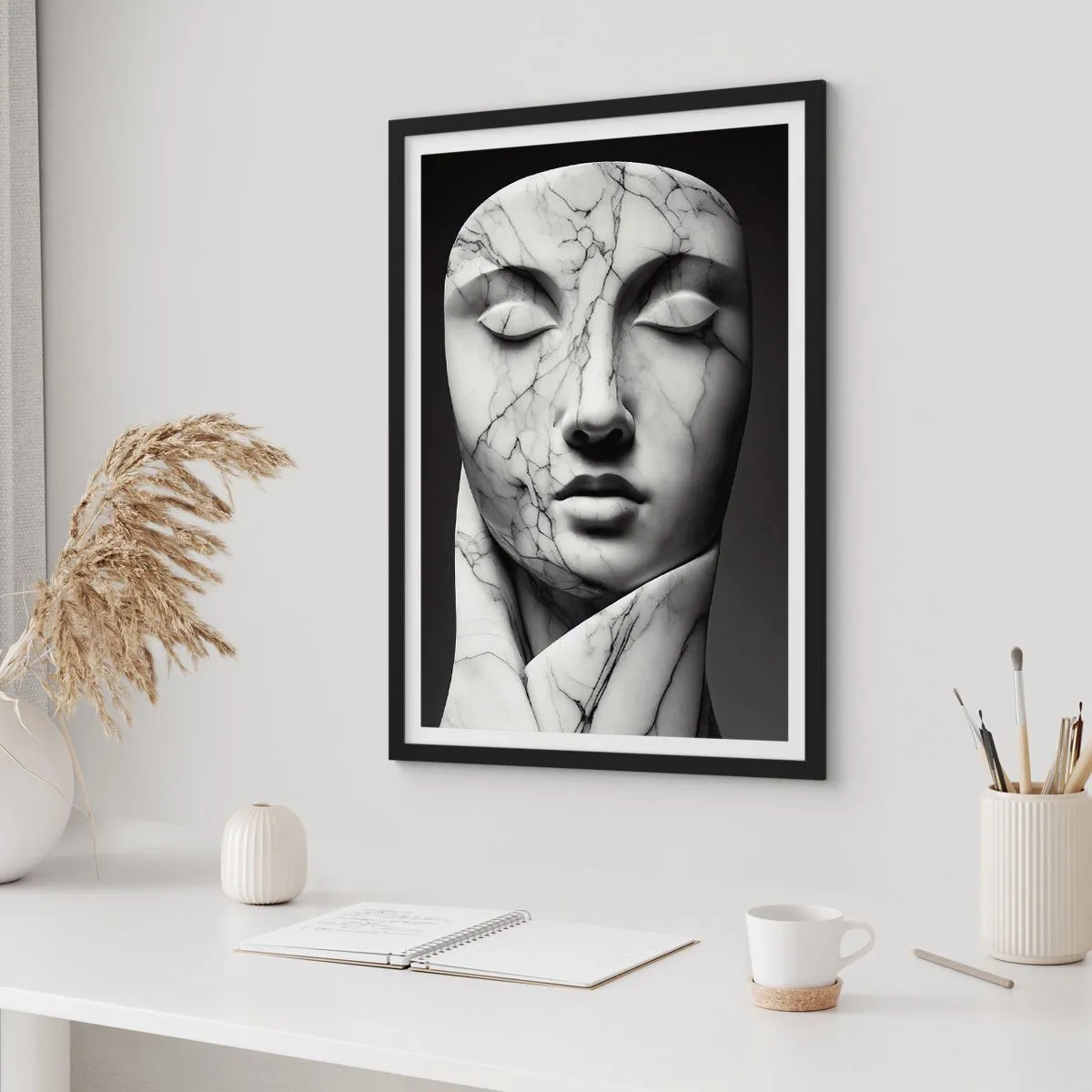 Poster în ramă neagră - Față de sculptură din marmură cu ochii închiși pe fundal negru - 50x70cm - Forme de marmură - Decorațiune modernă pentru perete pentru living și dormitor ARTTOR