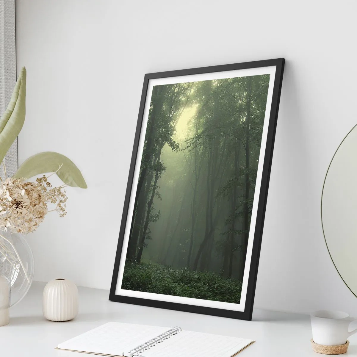 Poster în ramă neagră - Înainte să se trezească - 70x100 cm