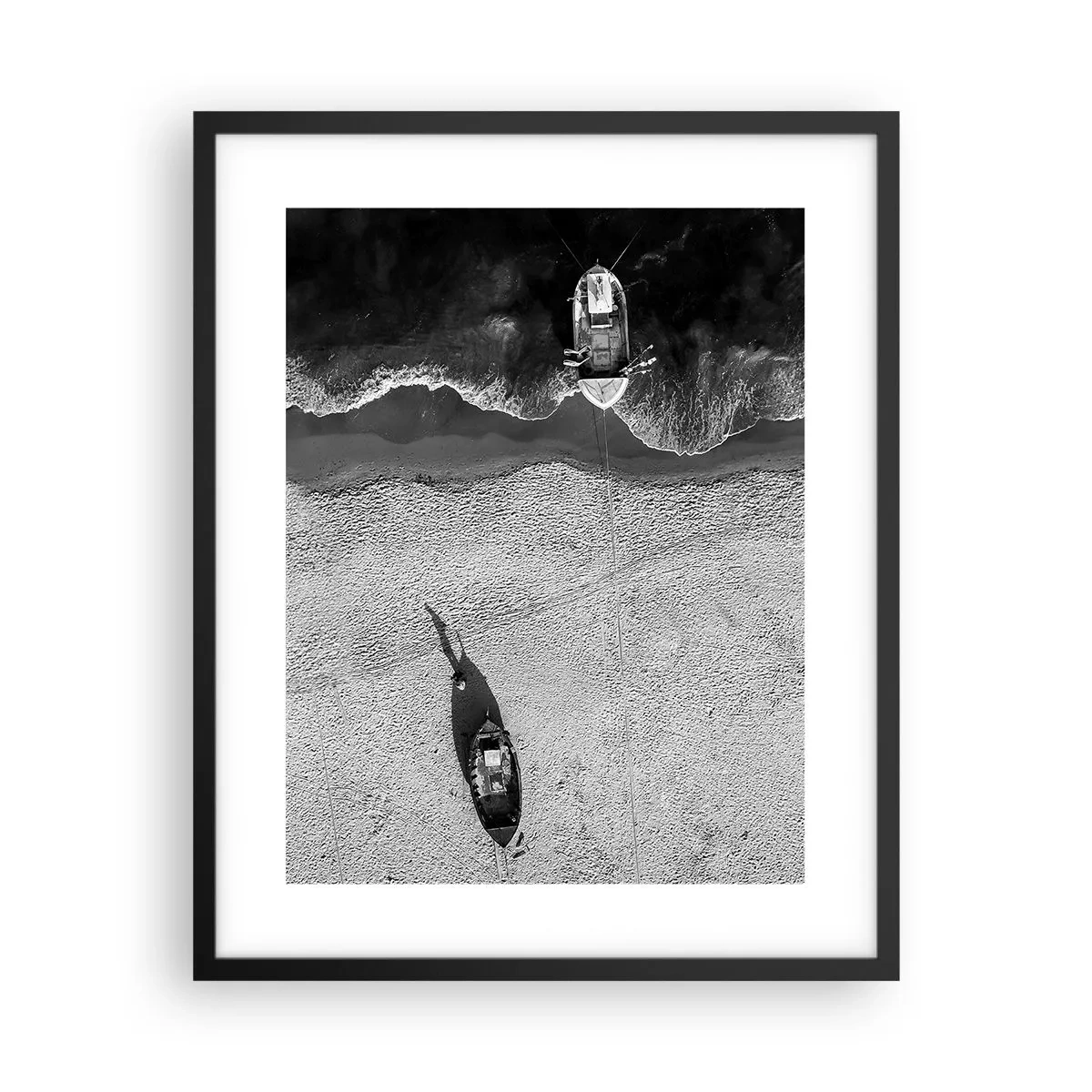 Poster în ramă neagră - Tot pe țărm... - 40x50 cm