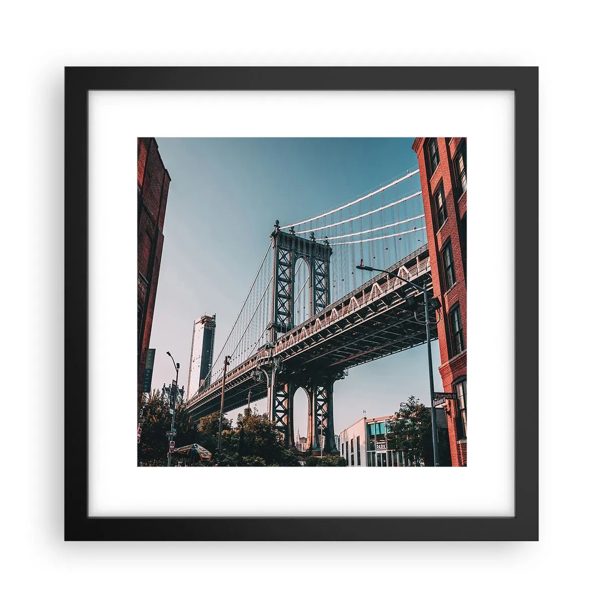 Poster în ramă neagră - În valurile orașului - 30x30 cm