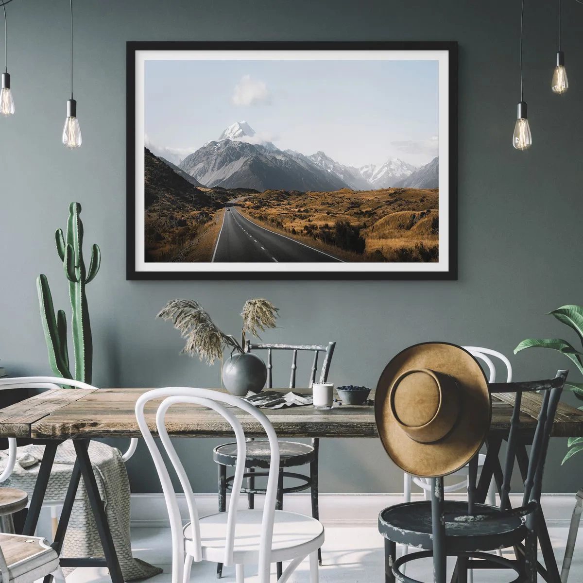 Poster în ramă neagră - Drumul spre inima munților - 70x50 cm
