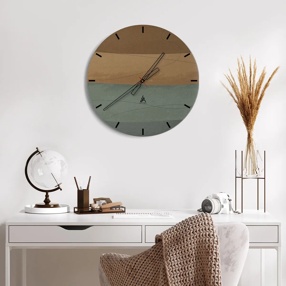 Ceas de perete - Ceas pe sticlă - Dungi minimaliste în nuanțe de maro și verde - 30x30cm - Compoziție orizontală - Decorațiune modernă pentru perete pentru living, bucătărie și dormitor ARTTOR
