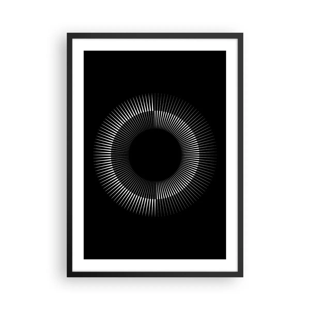 Poster în ramă neagră - compoziție fascinantă a unui cerc luminos pe un fundal negru. - 50x70cm - Soarele Negru - Decorațiune modernă pentru perete pentru living și dormitor ARTTOR