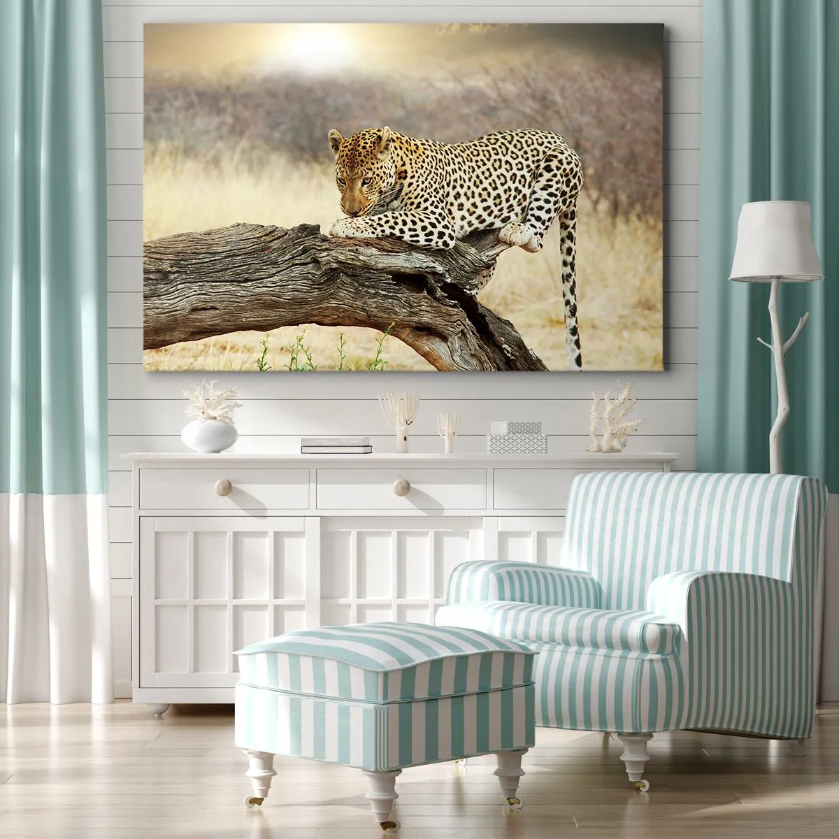 Tablou pe pânză Canvas - Un leopard odihnindu-se pe trunchiul unui copac în savană - 70x50cm - Mă duc pe drumul meu - Decorațiune modernă pentru perete pentru living și dormitor ARTTOR