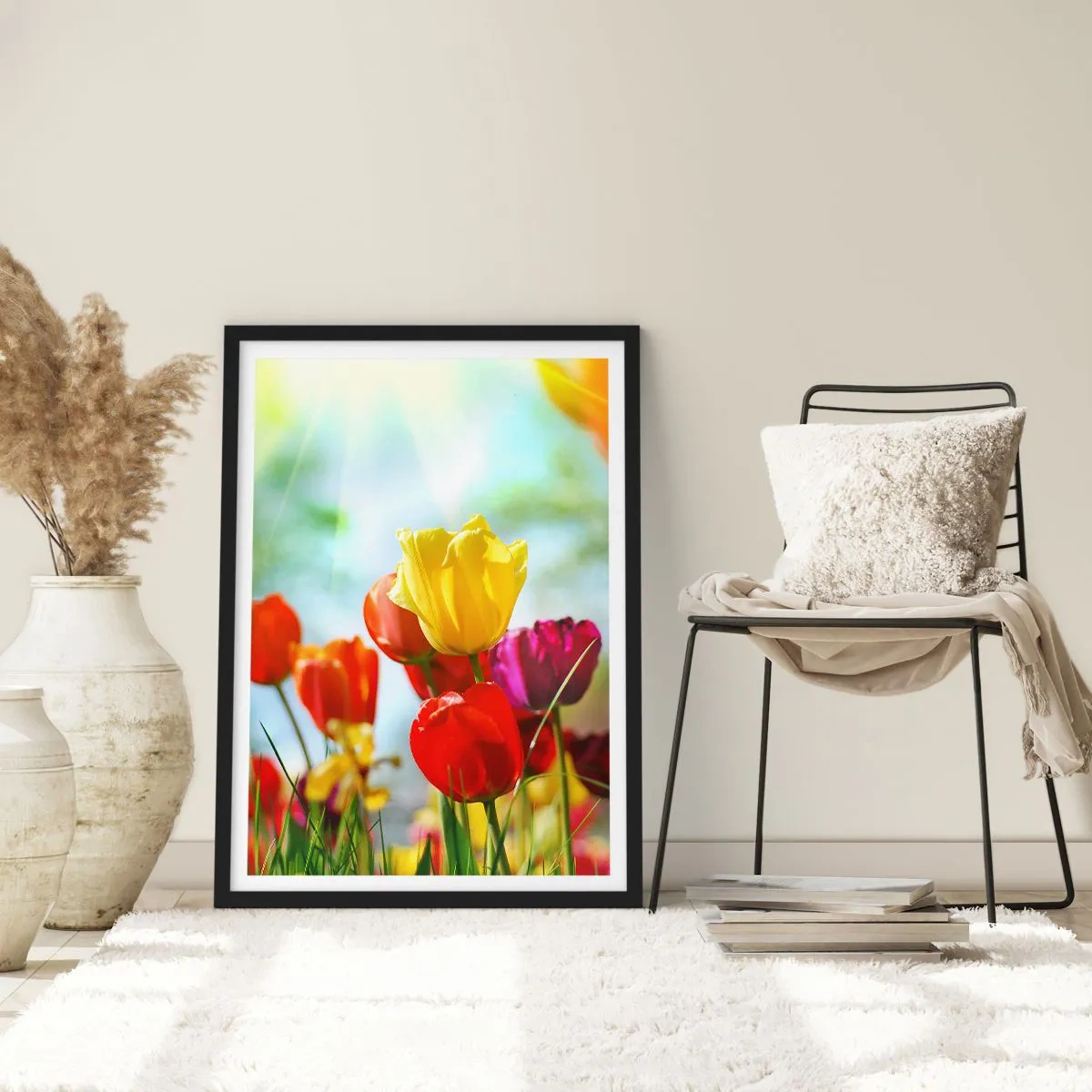 Poster în ramă neagră - Lalele colorate în soare - 50x70cm - Toate culorile soarelui - Decorațiune modernă pentru perete pentru living și dormitor ARTTOR