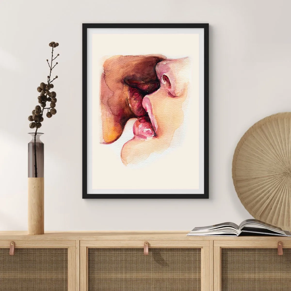 Poster în ramă neagră - Buze în acuarelă într-un sărut intim pe un fundal deschis - 50x70cm - Ca ziua și noaptea, ca cerul și pământul - Decorațiune modernă pentru perete pentru living și dormitor ARTTOR