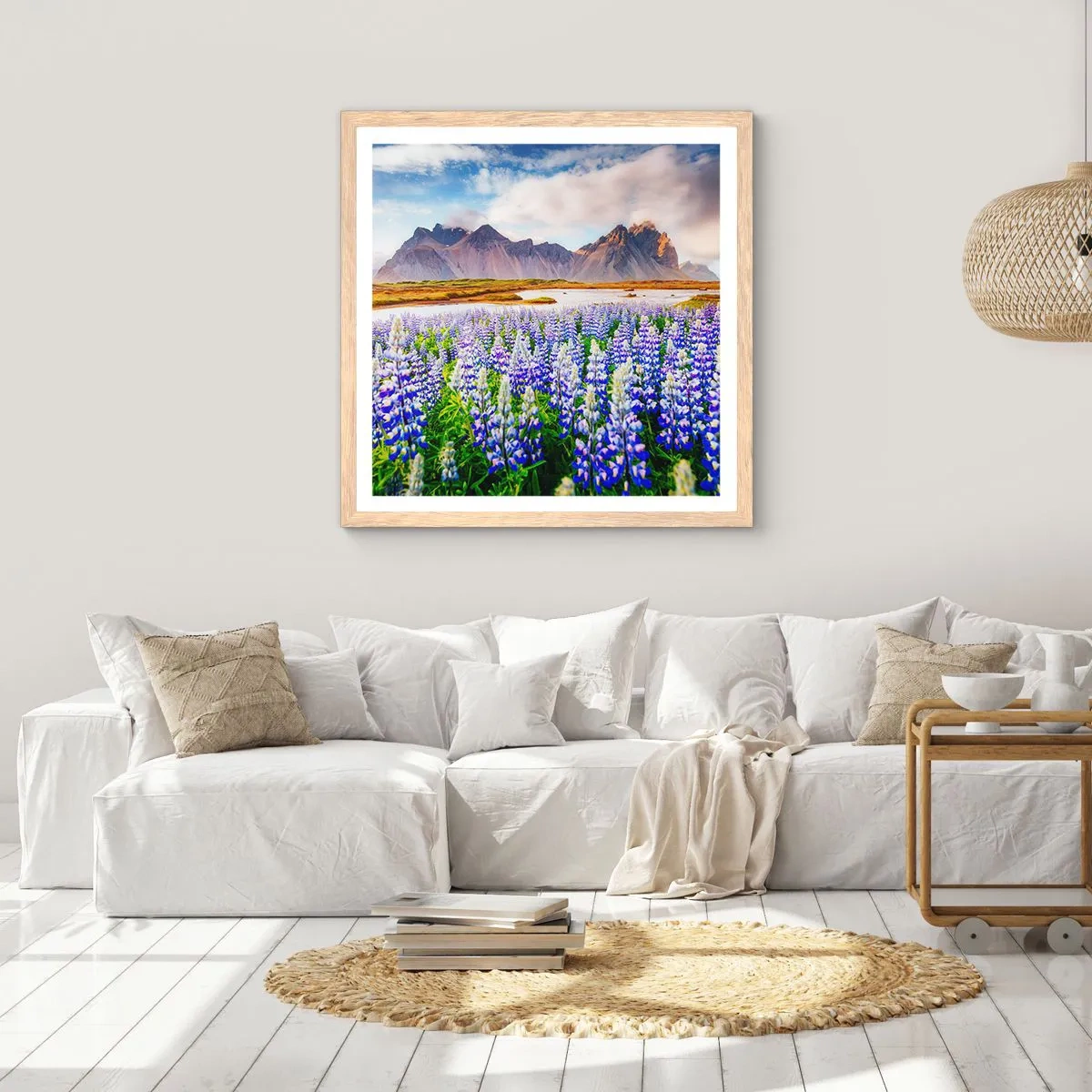 Poster în ramă de stejar deschis - Putere și severitate alături de blândețe - 30x30 cm