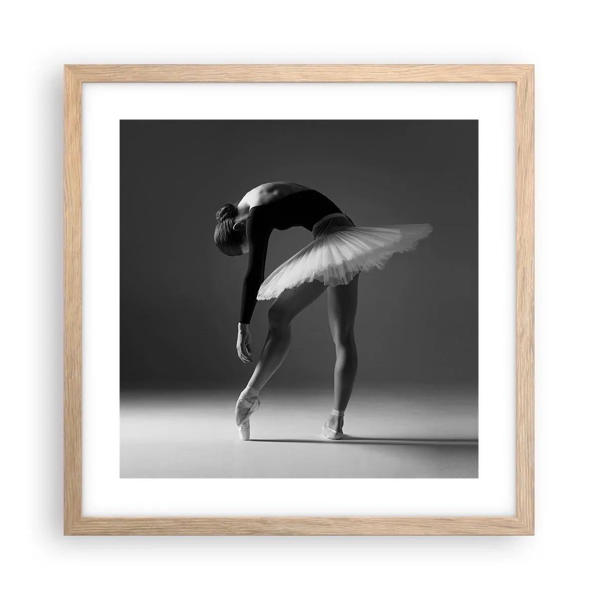 Poster în ramă de stejar deschis - Bella balerina - 40x40 cm