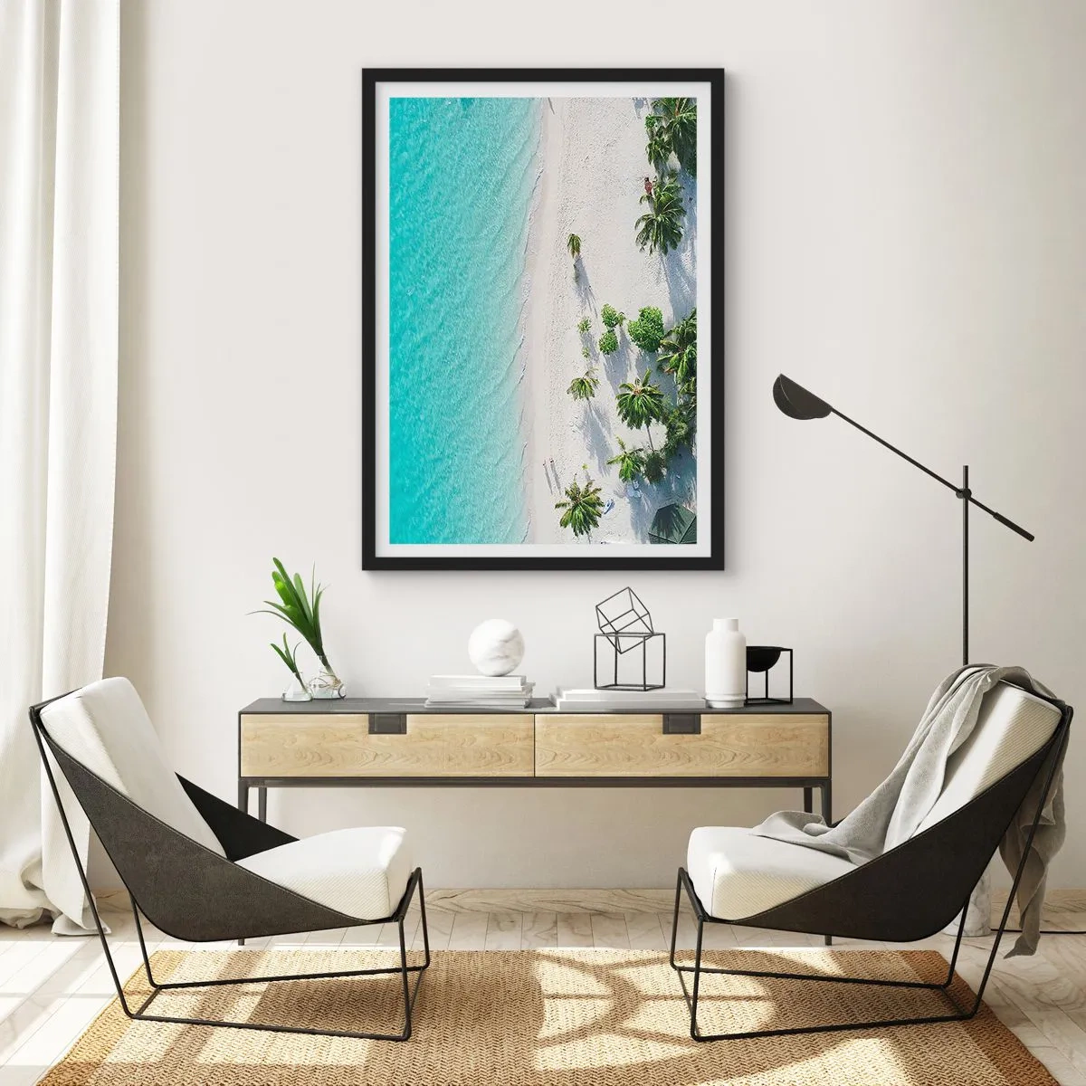 Poster în ramă neagră - Vedere aeriană a unei plaje tropicale cu palmieri și mare albastră - 50x70cm - Vacanță în paradis - Decorațiune modernă pentru perete pentru living și dormitor ARTTOR
