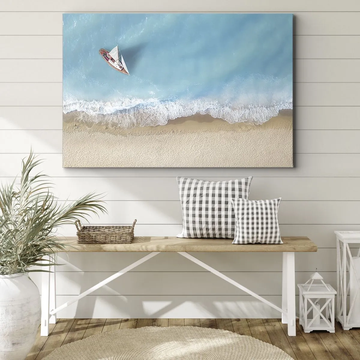 Tablou pe pânză Canvas - vedere de sus a unei bărci pe plajă - 70x50cm - La frontieră dintre albastru și auriu - Decorațiune modernă pentru perete pentru living și dormitor ARTTOR