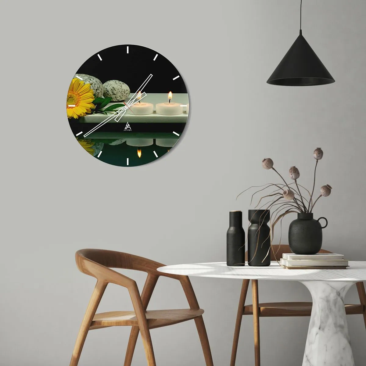 Ceas de perete - Ceas pe sticlă - Pietre, lumânări și o floare pe fundal negru - 30x30cm - Calmarea simțurilor - Decorațiune modernă pentru perete pentru living, bucătărie și dormitor ARTTOR