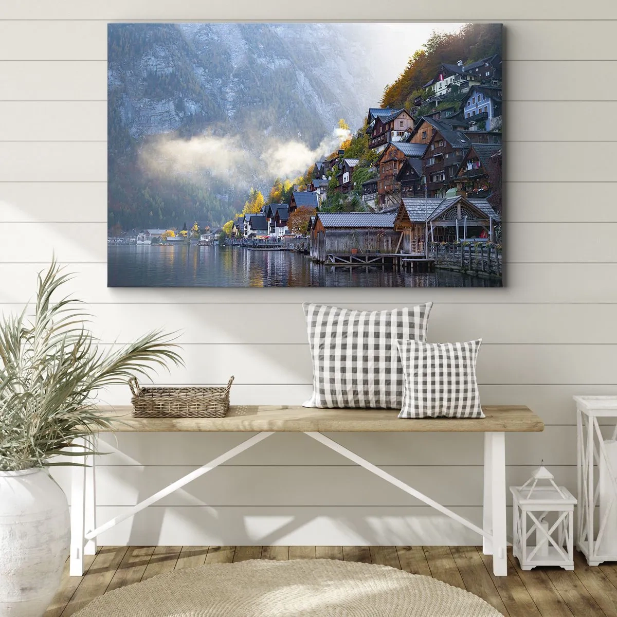 Tablou pe pânză Canvas - Un sat de munte lângă un lac în peisaj de toamnă - 70x50cm - Atmosferă alpină - Decorațiune modernă pentru perete pentru living și dormitor ARTTOR