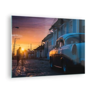 Tablou pe sticlă - Stradă atmosferică cu o mașină clasică la apus - 70x50cm - Aici timpul încetinește - Decorațiune modernă pentru perete pentru living și dormitor ARTTOR