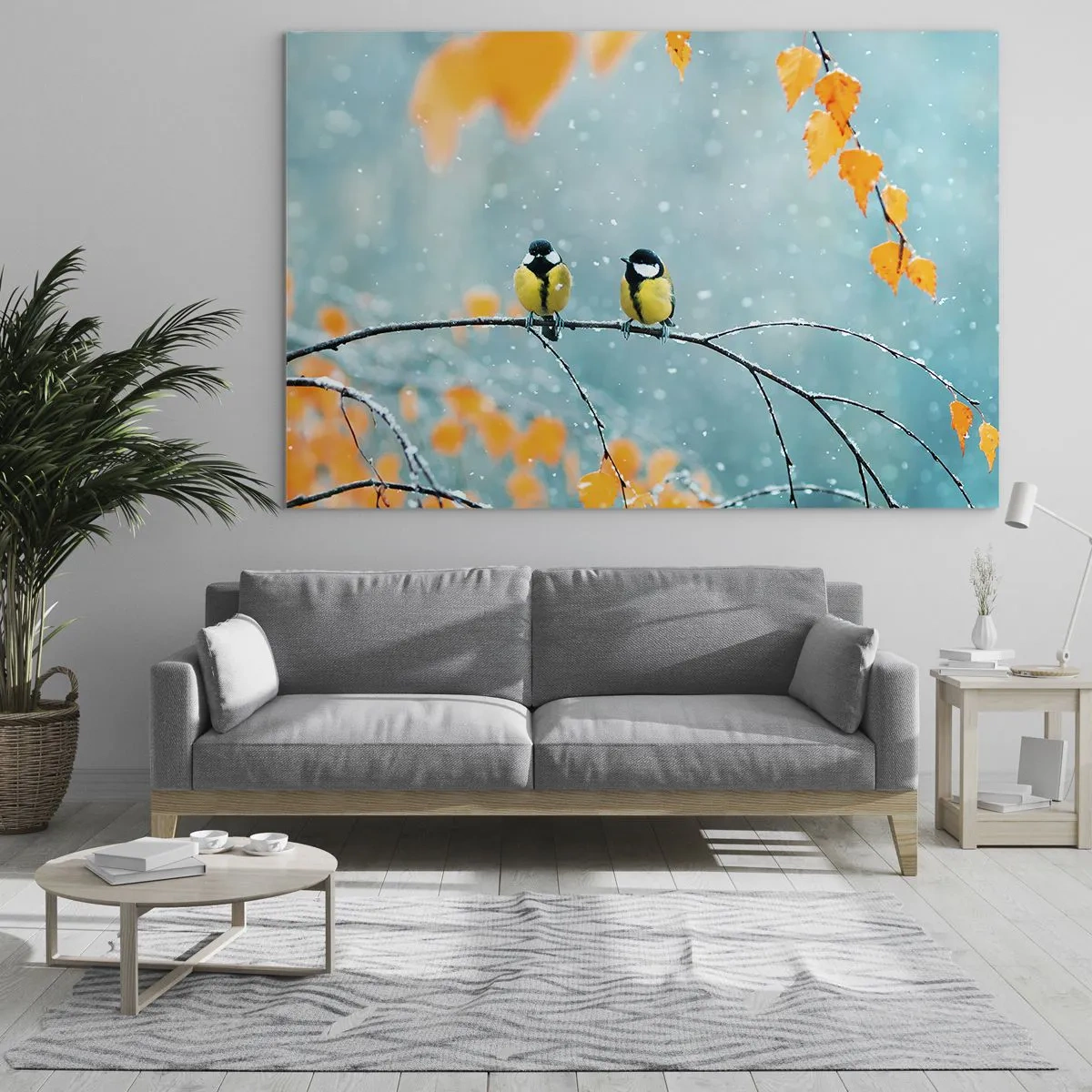 Tablou pe sticlă - Două pițigoi stând pe o crenguță printre frunzele care cad - 70x50cm - Bârfele păsărilor - Decorațiune modernă pentru perete pentru living și dormitor ARTTOR