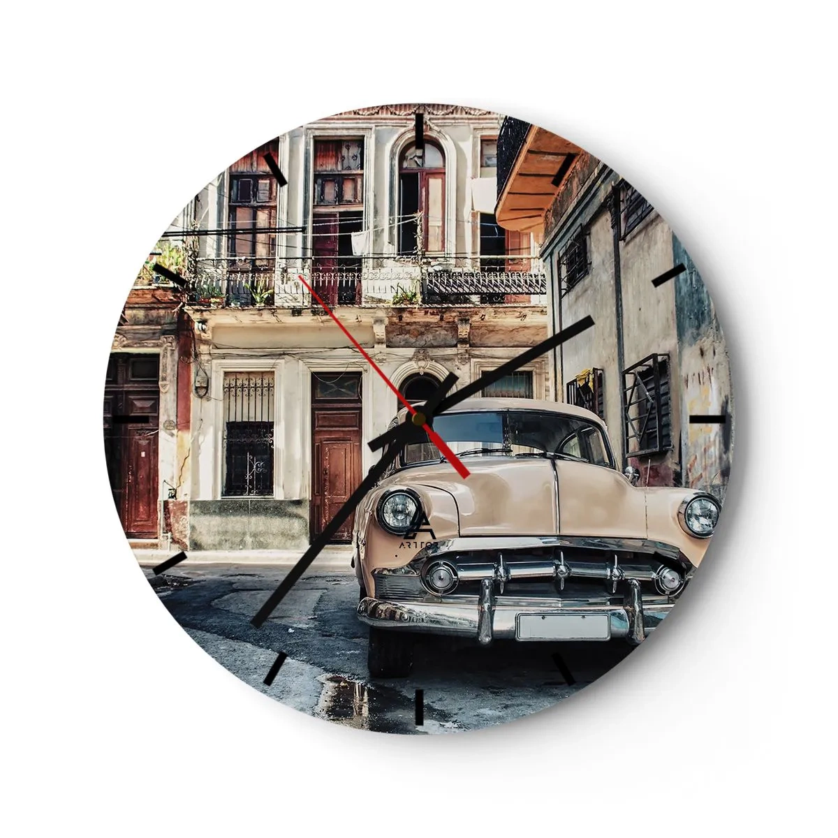 Ceas de perete - Ceas pe sticlă - Mașină retro pe fundalul arhitecturii vechi - 30x30cm - O siestă în Havana - Decorațiune modernă pentru perete pentru living, bucătărie și dormitor ARTTOR