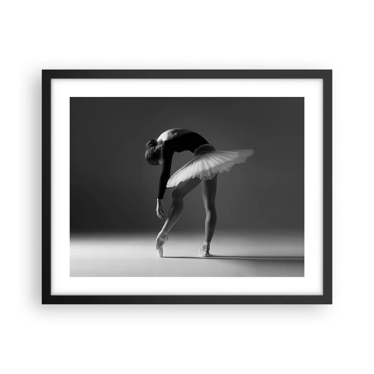 Poster în ramă neagră - Bella balerina - 50x40 cm