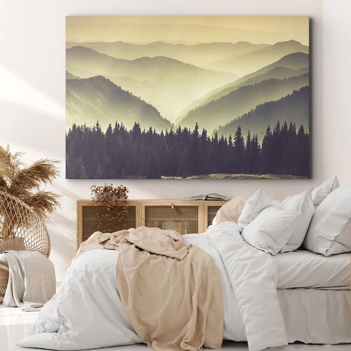 Tablou pe pânză Canvas - Lanțuri muntoase pitorești învăluite în ceață, în lumină caldă - 70x50cm - Dincolo de munți... - Decorațiune modernă pentru perete pentru living și dormitor ARTTOR