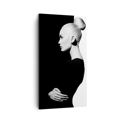 Tablou pe pânză - Pur și simplu o femeie - 45x80 cm