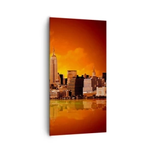 Tablou pe pânză - Panorama unui oraș mare în galben și maro - 65x120 cm