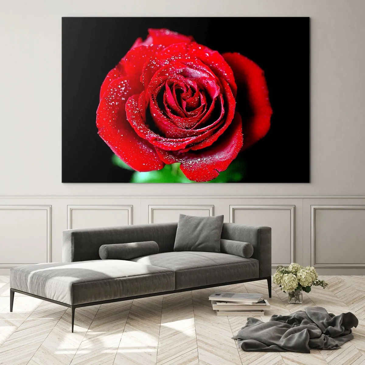 Tablou pe sticlă - Un trandafir roșu acoperit cu picături de rouă pe un fundal întunecat - 70x50cm - Pur și simplu dragoste - Decorațiune modernă pentru perete pentru living și dormitor ARTTOR