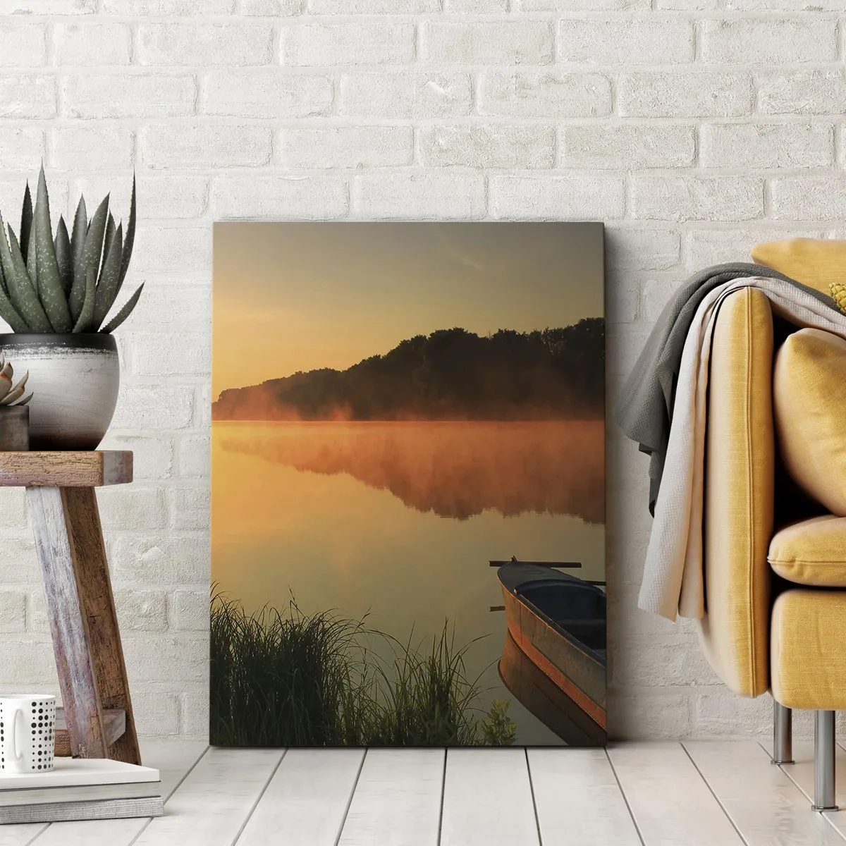 Tablou pe pânză - Răsăritul soarelui peste apă ca un strat de oglindă - 50x70 cm