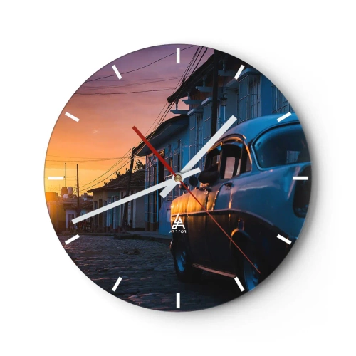 Ceas de perete - Ceas pe sticlă - Mașină de epocă pe stradă la apus - 30x30cm - Aici timpul încetinește - Decorațiune modernă pentru perete pentru living, bucătărie și dormitor ARTTOR