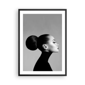Poster în ramă neagră - Profilul unei femei în alb și negru, cu o coafură elegantă - 50x70cm - Nefertiti contemporană - Decorațiune modernă pentru perete pentru living și dormitor ARTTOR
