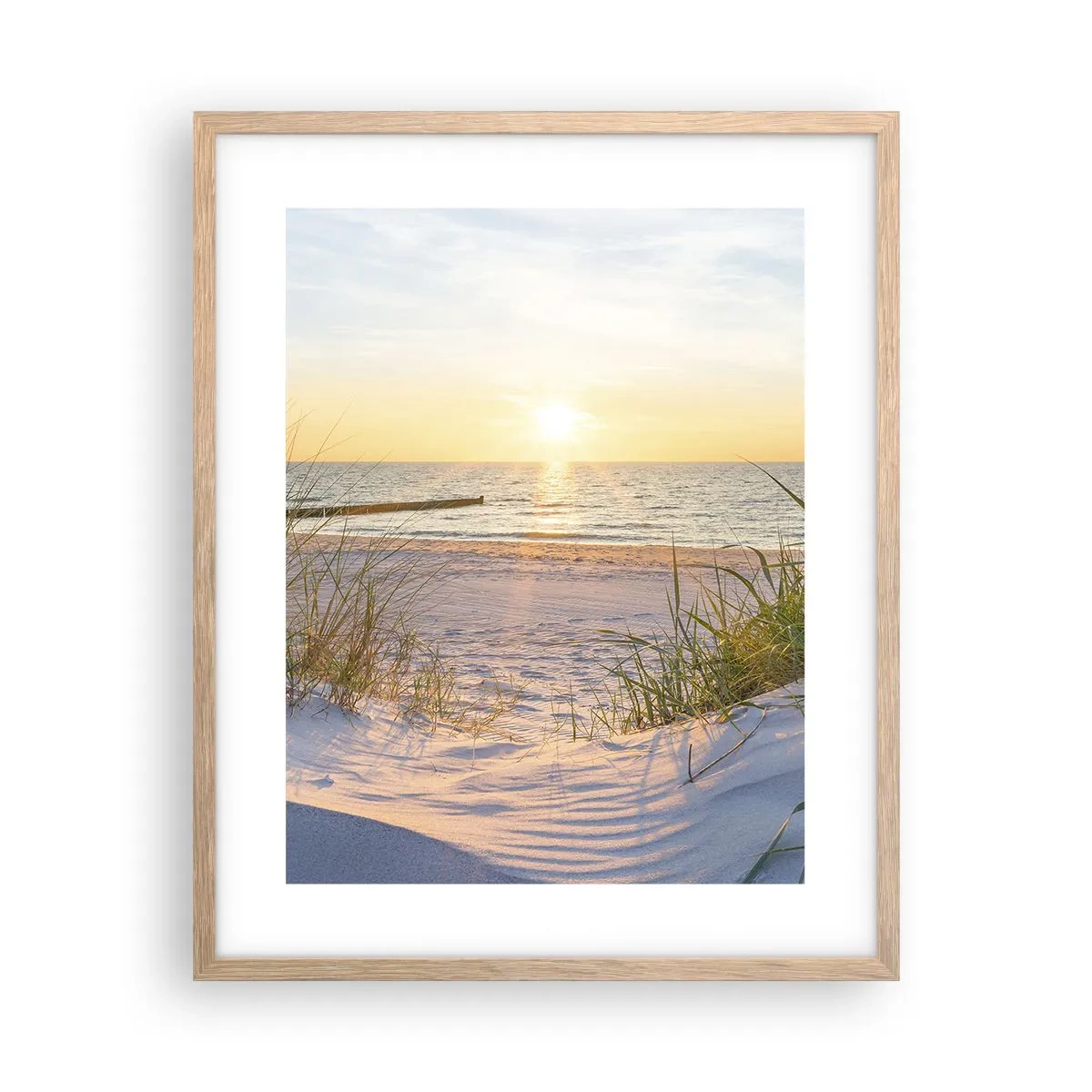 Poster în ramă de stejar deschis - Zumzet de mare, o plajă sălbatică printre ierburi... - 40x50 cm