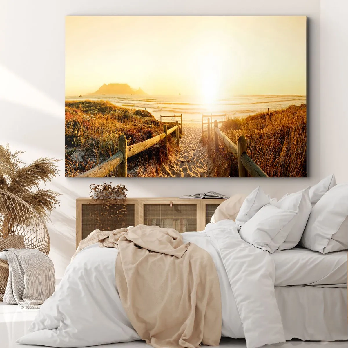 Tablou pe pânză Canvas - Calea spre plajă în timpul unui apus de soare auriu - 70x50cm - Prin dune spre soare - Decorațiune modernă pentru perete pentru living și dormitor ARTTOR