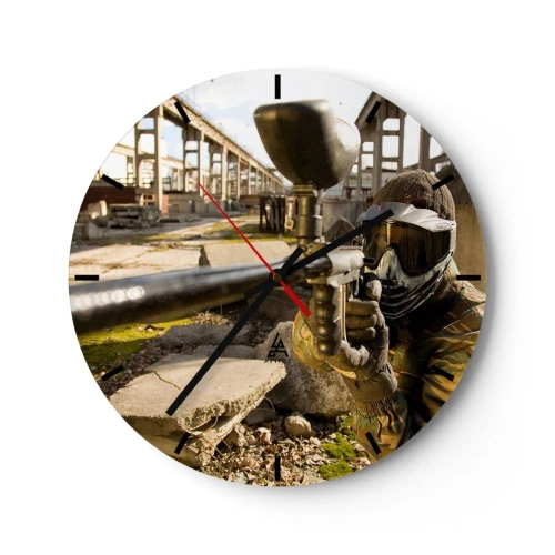 Ceas de perete - Ceas pe sticlă - Paintball într-un mediu industrial - 30x30cm - Și tu poți fi erou - Decorațiune modernă pentru perete pentru living, bucătărie și dormitor ARTTOR