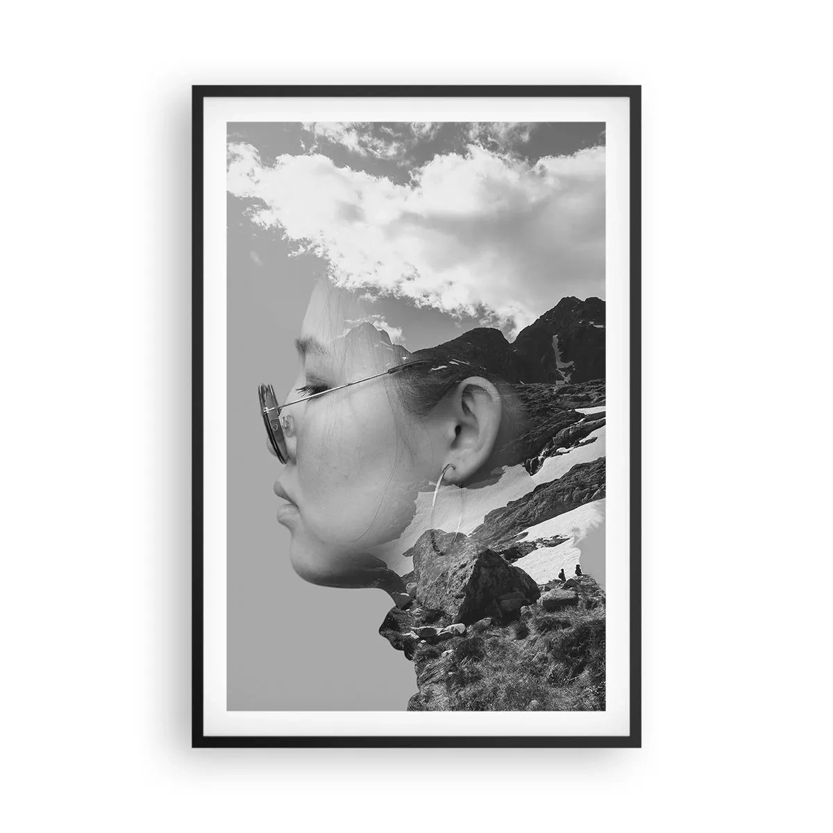 Poster în ramă neagră - Portret în nori - 61x91 cm