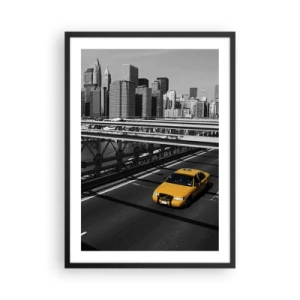 Poster în ramă neagră - Un taxi galben pe un fundal de oraș alb-negru - 50x70cm - Culorile marelui oraș - Decorațiune modernă pentru perete pentru living și dormitor ARTTOR