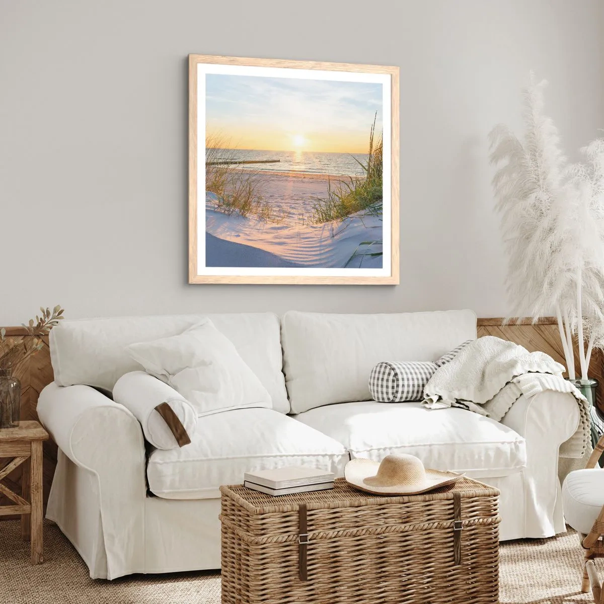Poster în ramă de stejar deschis - Zumzet de mare, o plajă sălbatică printre ierburi... - 60x60 cm