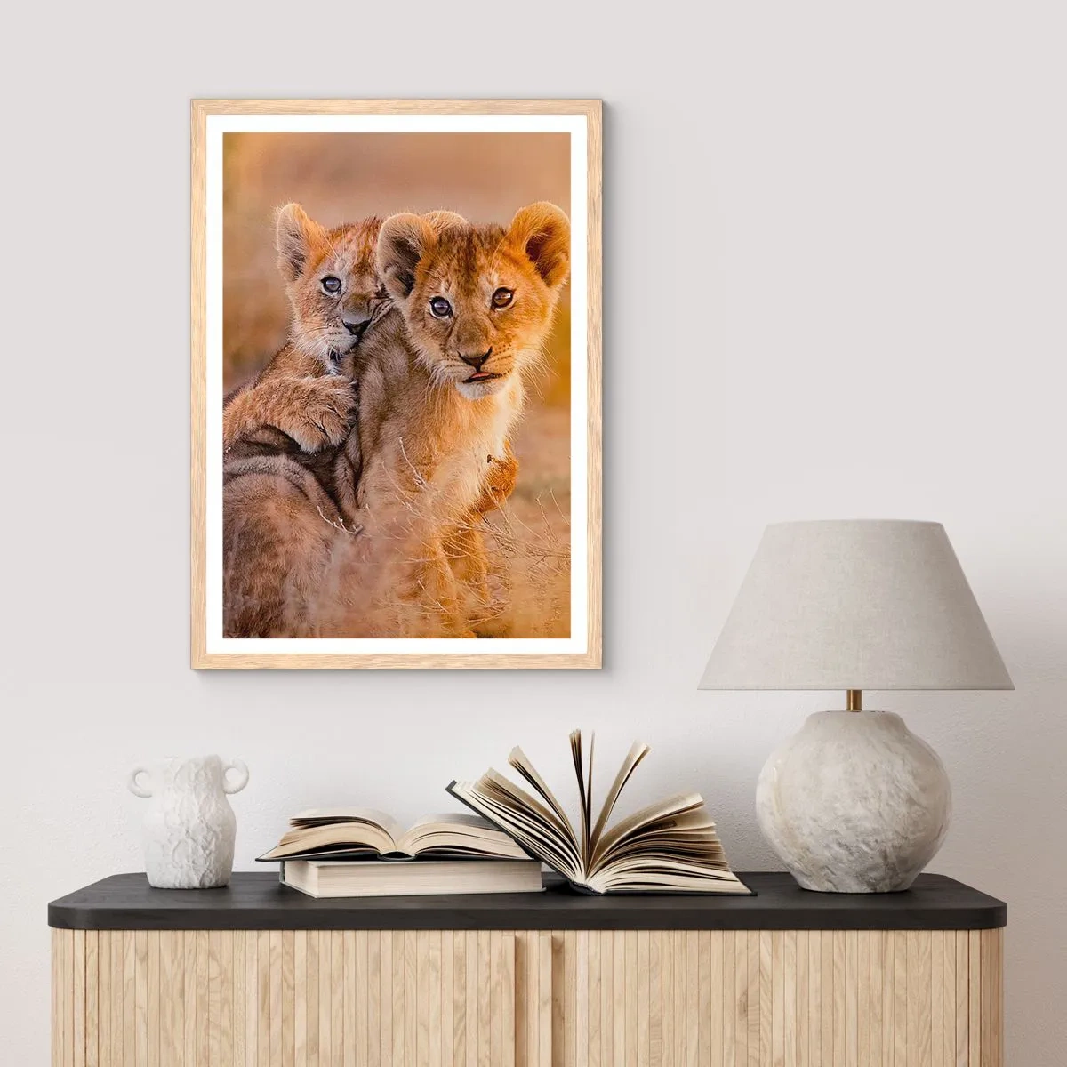 Poster în ramă de stejar deschis - Nu deranjați! Ne distrăm - 70x100 cm