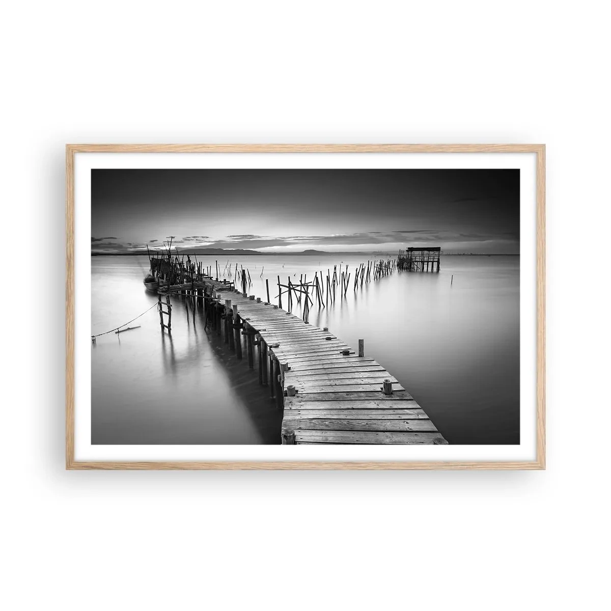 Poster în ramă de stejar deschis - Liniștea unui țărm uitat - 91x61 cm