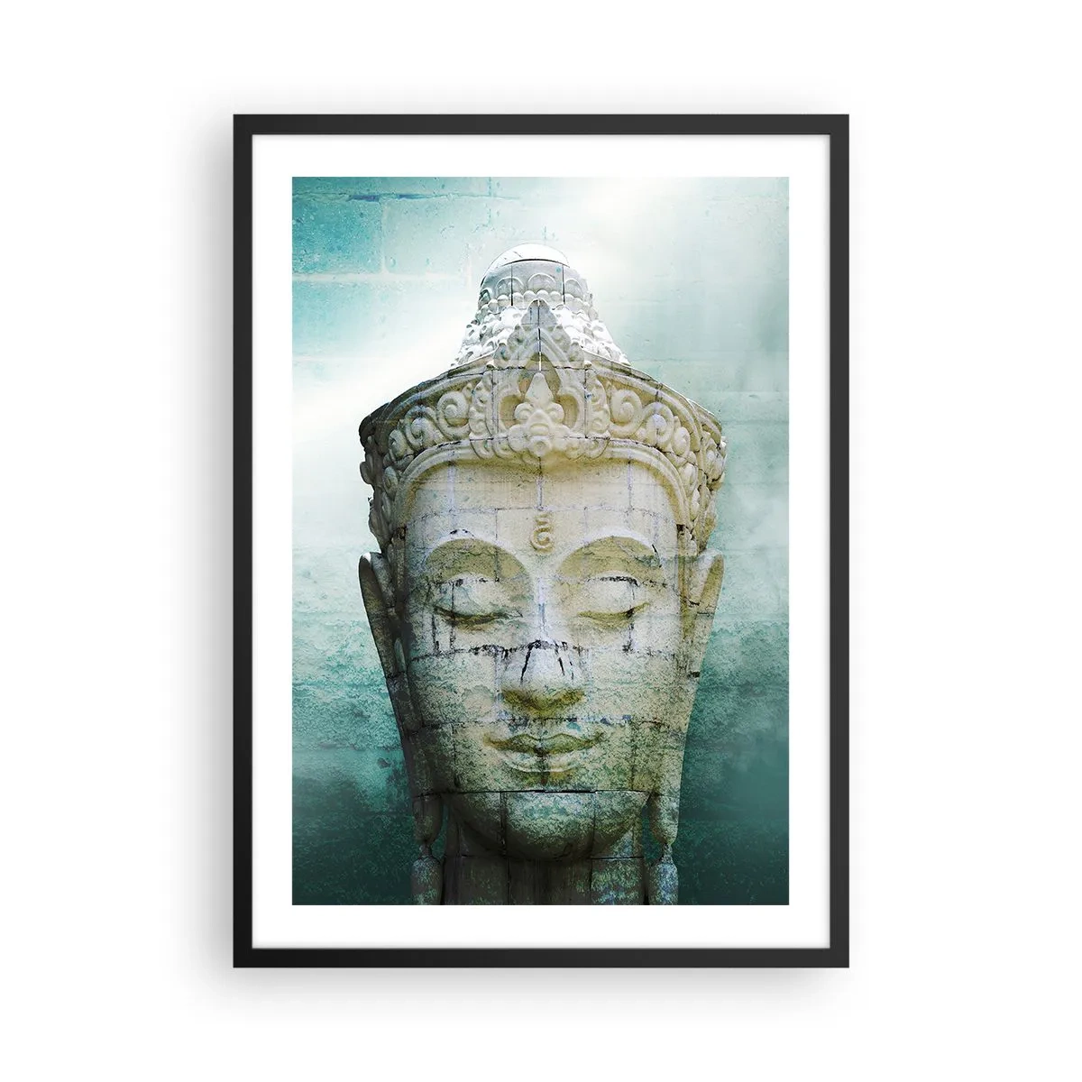 Poster în ramă neagră - O statuie a lui Buddha pe un fundal cu nuanțe subtile de verde - 50x70cm - Căutând iluminarea - Decorațiune modernă pentru perete pentru living și dormitor ARTTOR