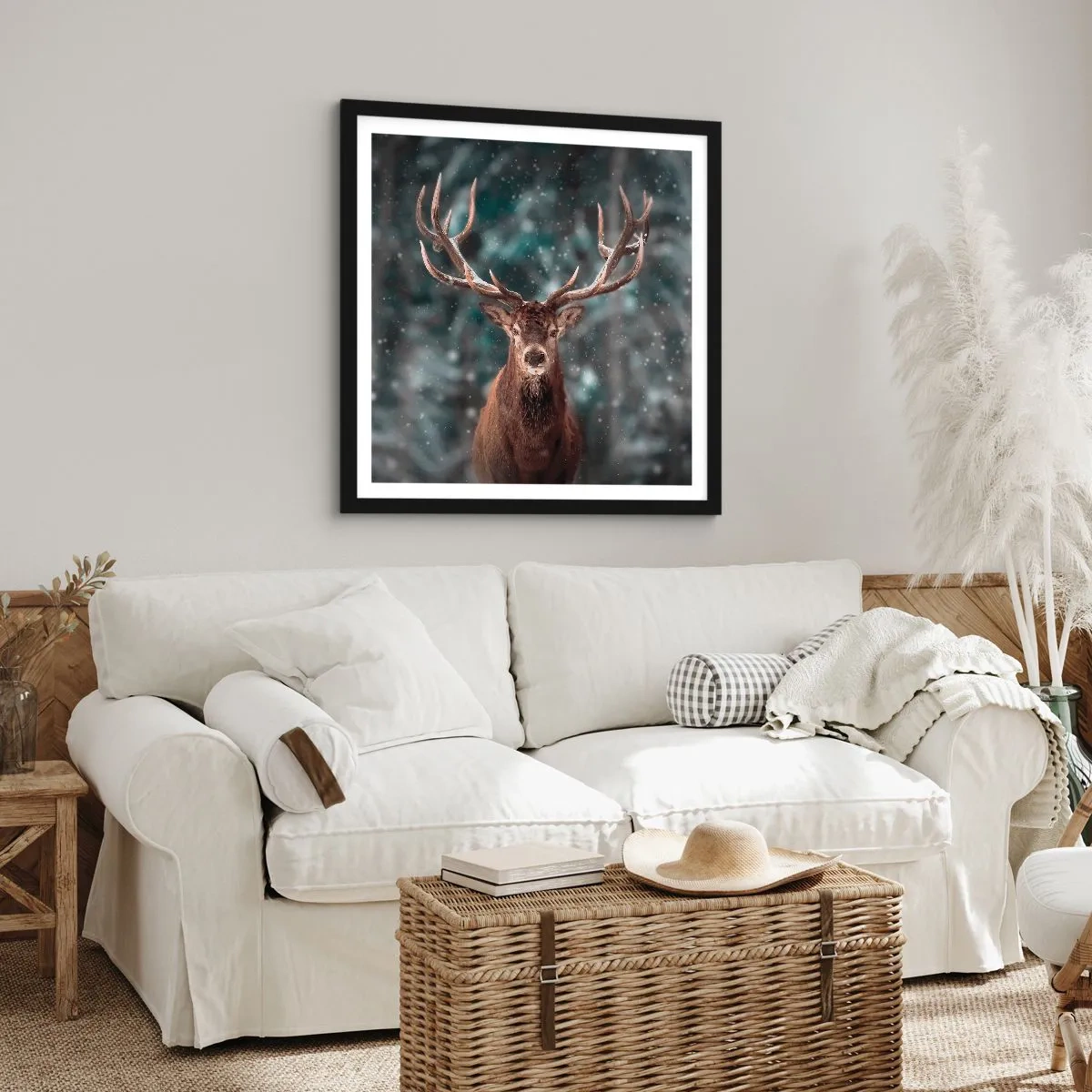 Poster în ramă neagră - Regele pădurii a fost încoronat - 30x30 cm
