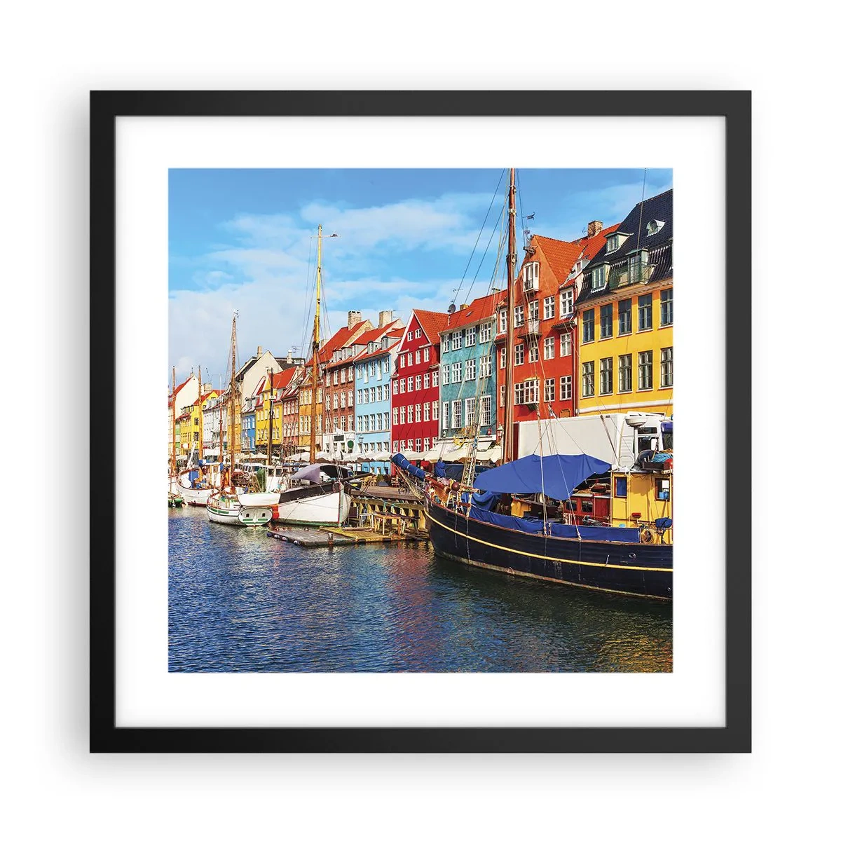Poster în ramă neagră - Portul vesel - 40x40 cm
