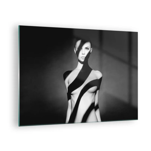 Tablou pe sticlă - Portret alb-negru al unei femei cu umbre izbitoare - 70x50cm - La strălucire și la umbră - Decorațiune modernă pentru perete pentru living și dormitor ARTTOR