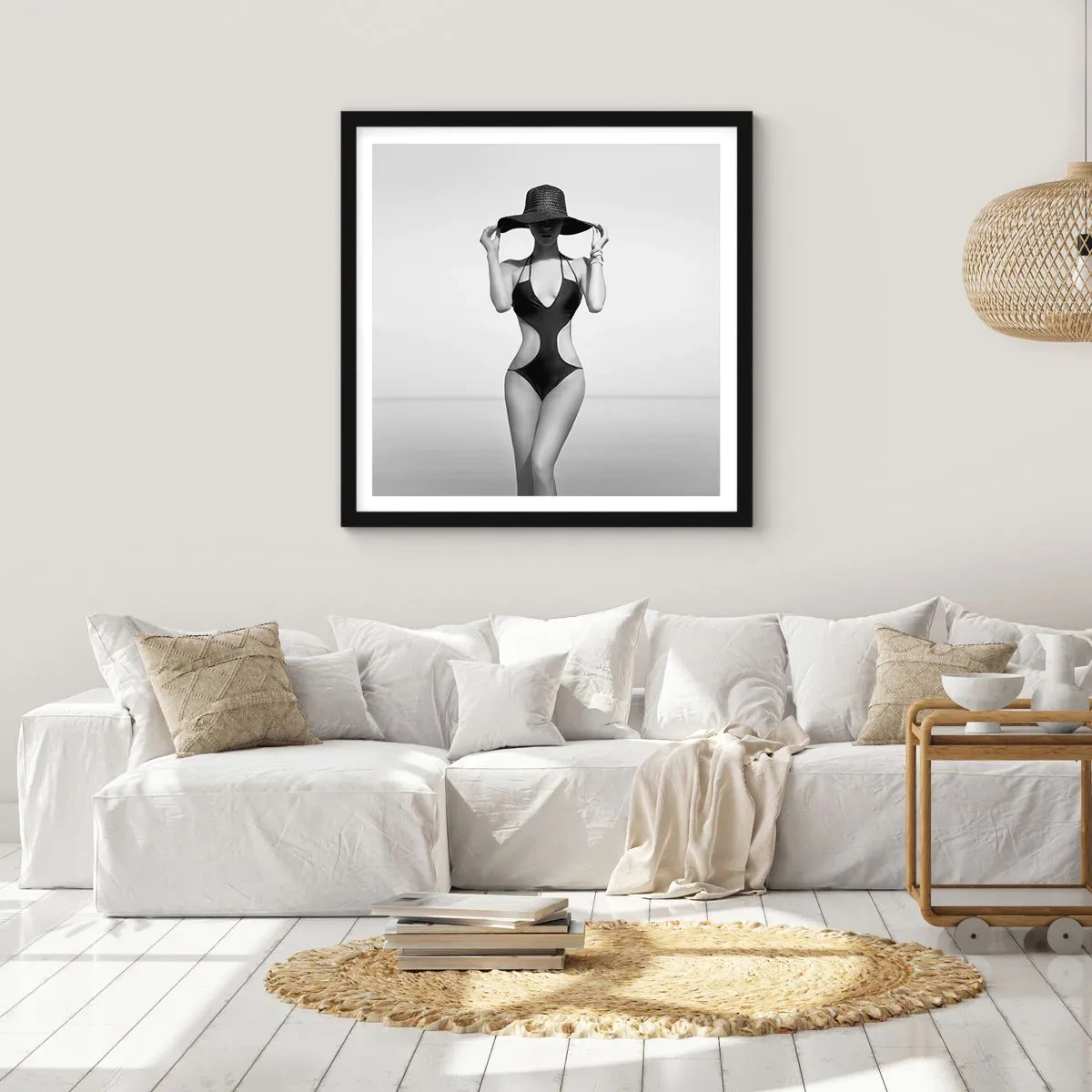 Poster în ramă neagră - Numele meu este: Eleganța - 30x30 cm