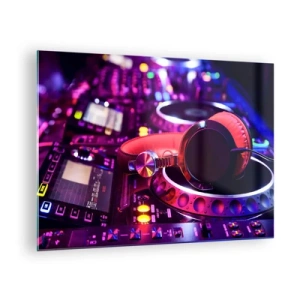 Tablou pe sticlă - Echipament DJ colorat cu căști roșii - 70x50cm - Înainte de a începe distracția - Decorațiune modernă pentru perete pentru living și dormitor ARTTOR