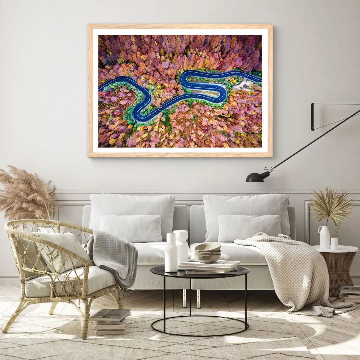 Poster în ramă de stejar deschis - Un drum șerpuit prin pădure - 91x61 cm