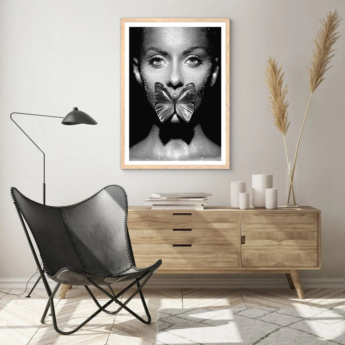 Poster în ramă de stejar deschis - Sărut de fluture - 70x100 cm